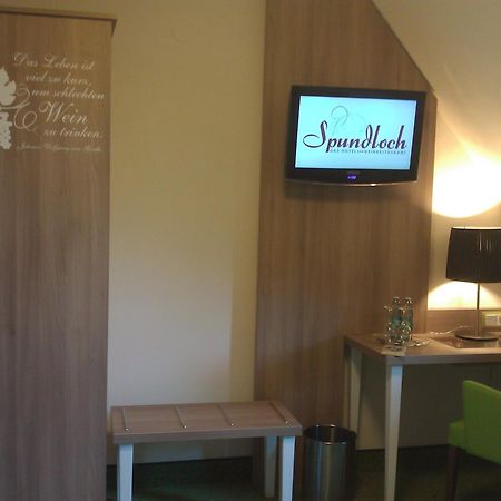 Spundloch- Das Hotel & Weinrestaurant Veitshochheim Ngoại thất bức ảnh