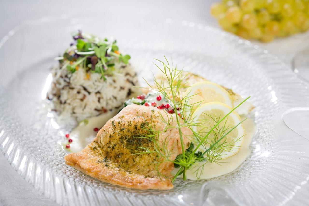 Spundloch- Das Hotel & Weinrestaurant Veitshochheim Ngoại thất bức ảnh