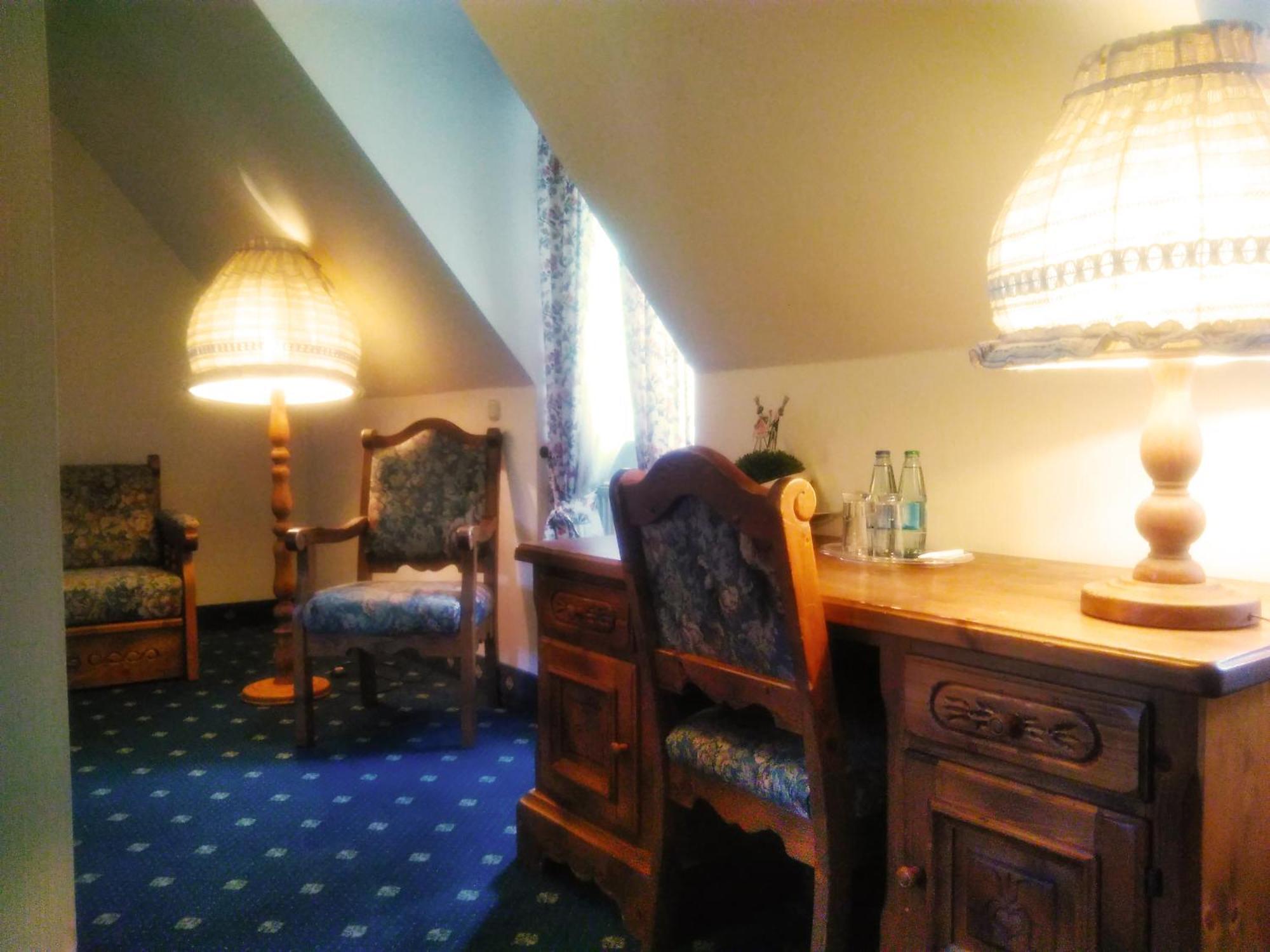 Spundloch- Das Hotel & Weinrestaurant Veitshochheim Ngoại thất bức ảnh