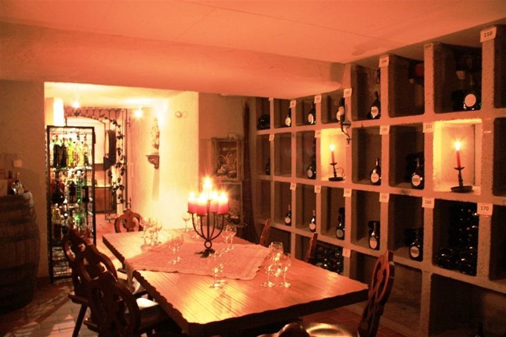 Spundloch- Das Hotel & Weinrestaurant Veitshochheim Ngoại thất bức ảnh